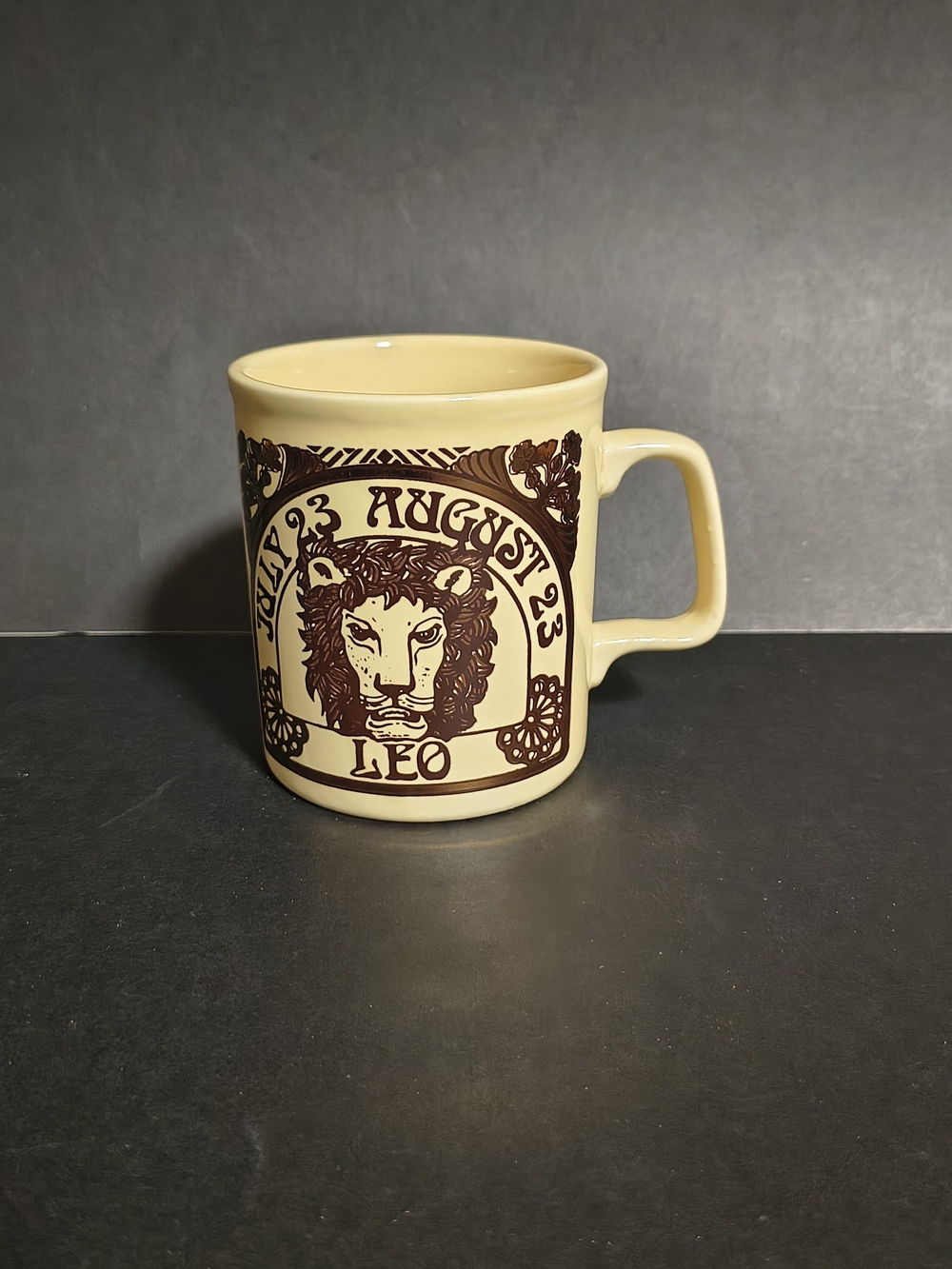 Vintage Kiln Craft England Scorpio Leo Mug Two-tone Cream Gold Lion